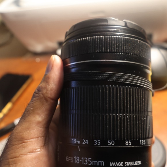 Canon EFS 18-135 mm - Picture 7 of 8